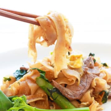 easy Thai Pad See Ew stir fried noodles with beef
